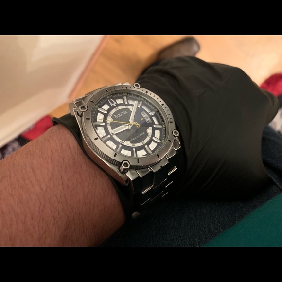 Bulova Precisionist 46mm Stainless Steel - Picture 8 of 8